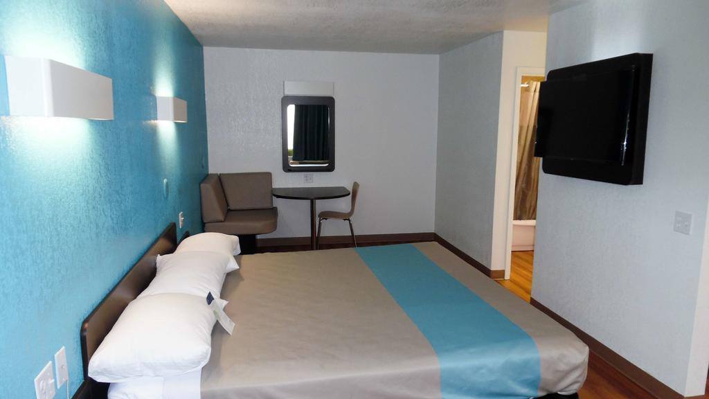 Motel 6-Irving, Tx - Irving Dfw Airport East المظهر الخارجي الصورة