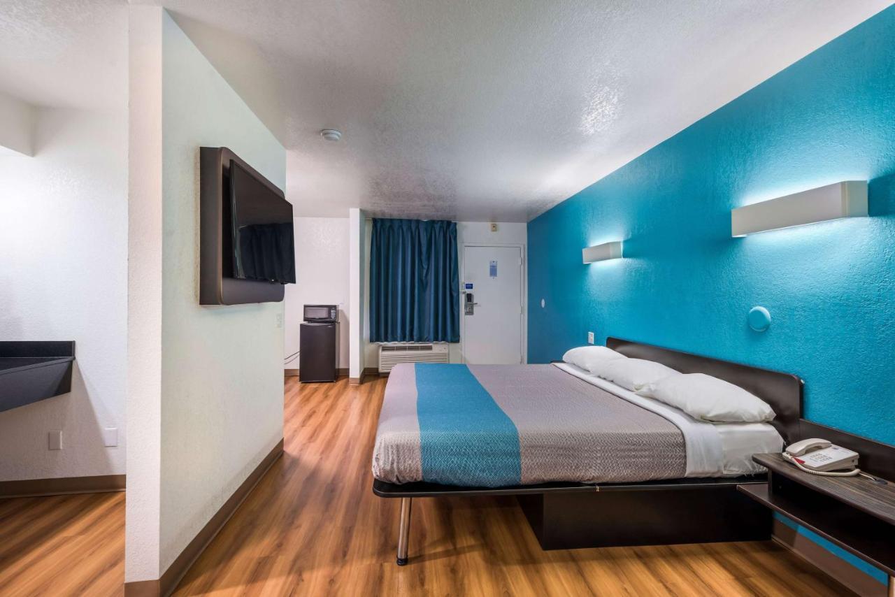 Motel 6-Irving, Tx - Irving Dfw Airport East المظهر الخارجي الصورة