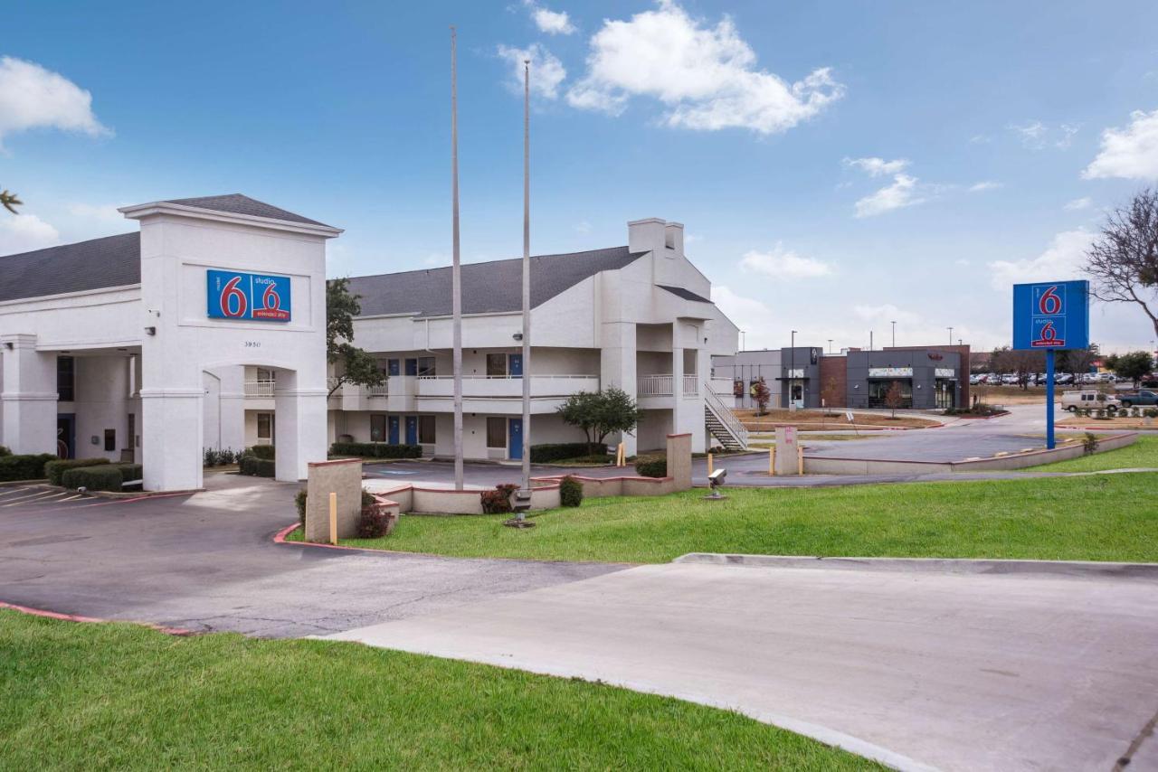Motel 6-Irving, Tx - Irving Dfw Airport East المظهر الخارجي الصورة