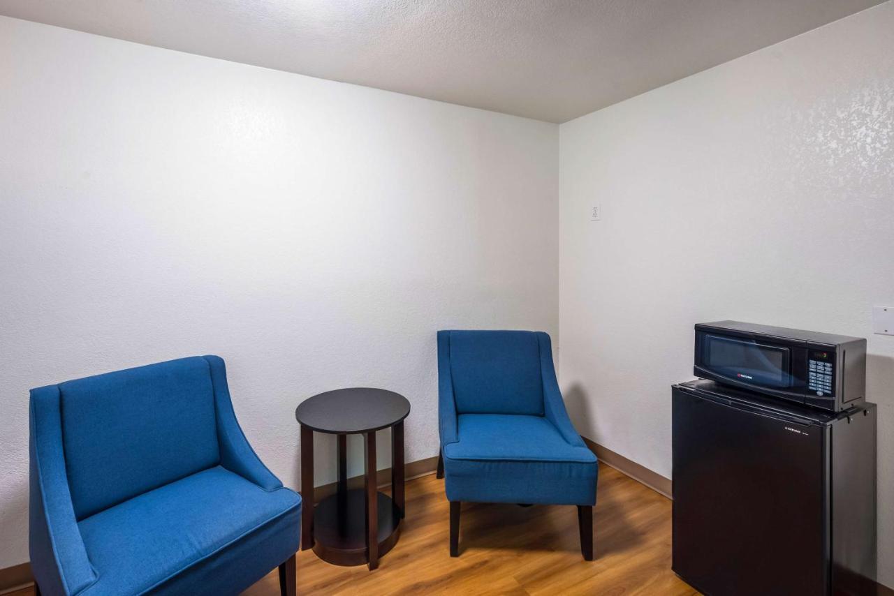 Motel 6-Irving, Tx - Irving Dfw Airport East المظهر الخارجي الصورة